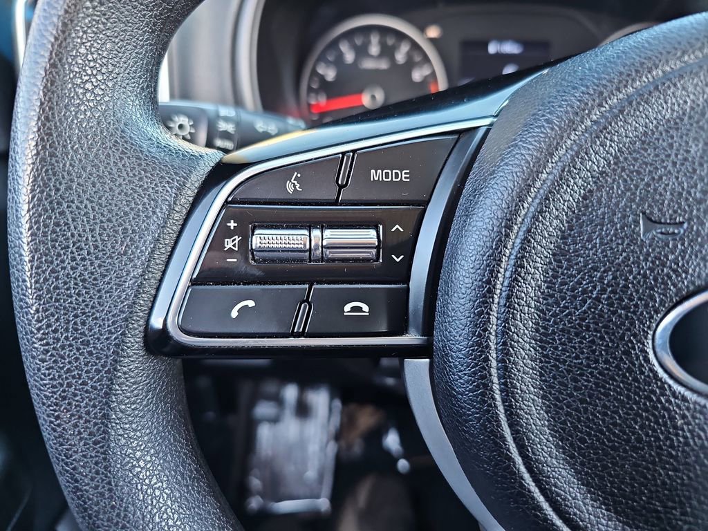 Used 2020 Kia Sportage LX image 11