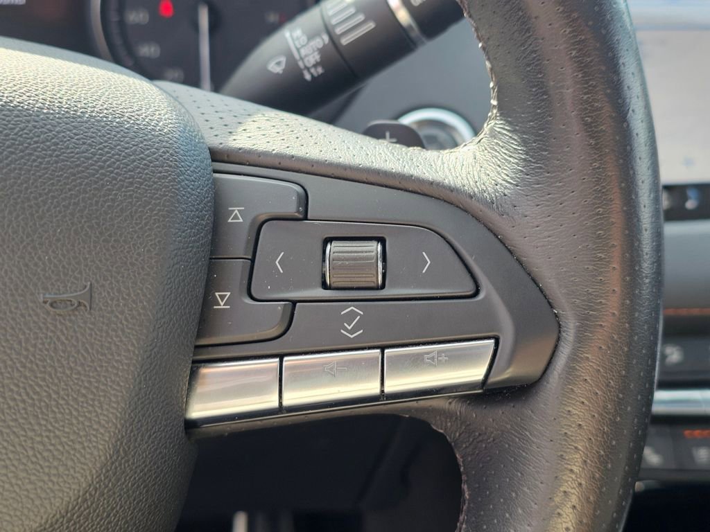 Used 2023 Cadillac XT4 Sport AWD/4WD image 35