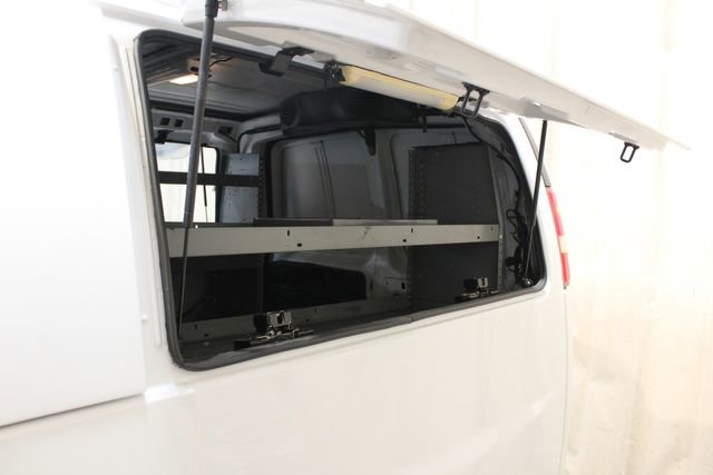 Used 2014 Chevrolet Express 3500 image 16