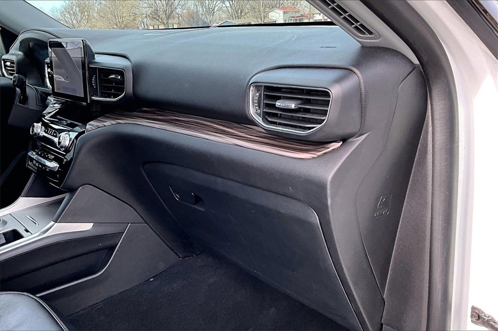 Used 2023 Ford Explorer Limited image 14