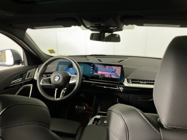 Certified 2025 BMW X2 xDrive28i w/ Premium Package AWD/4WD image 16