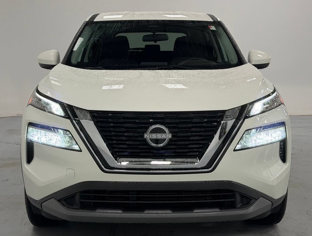Used 2023 Nissan Rogue SV AWD/4WD image 7