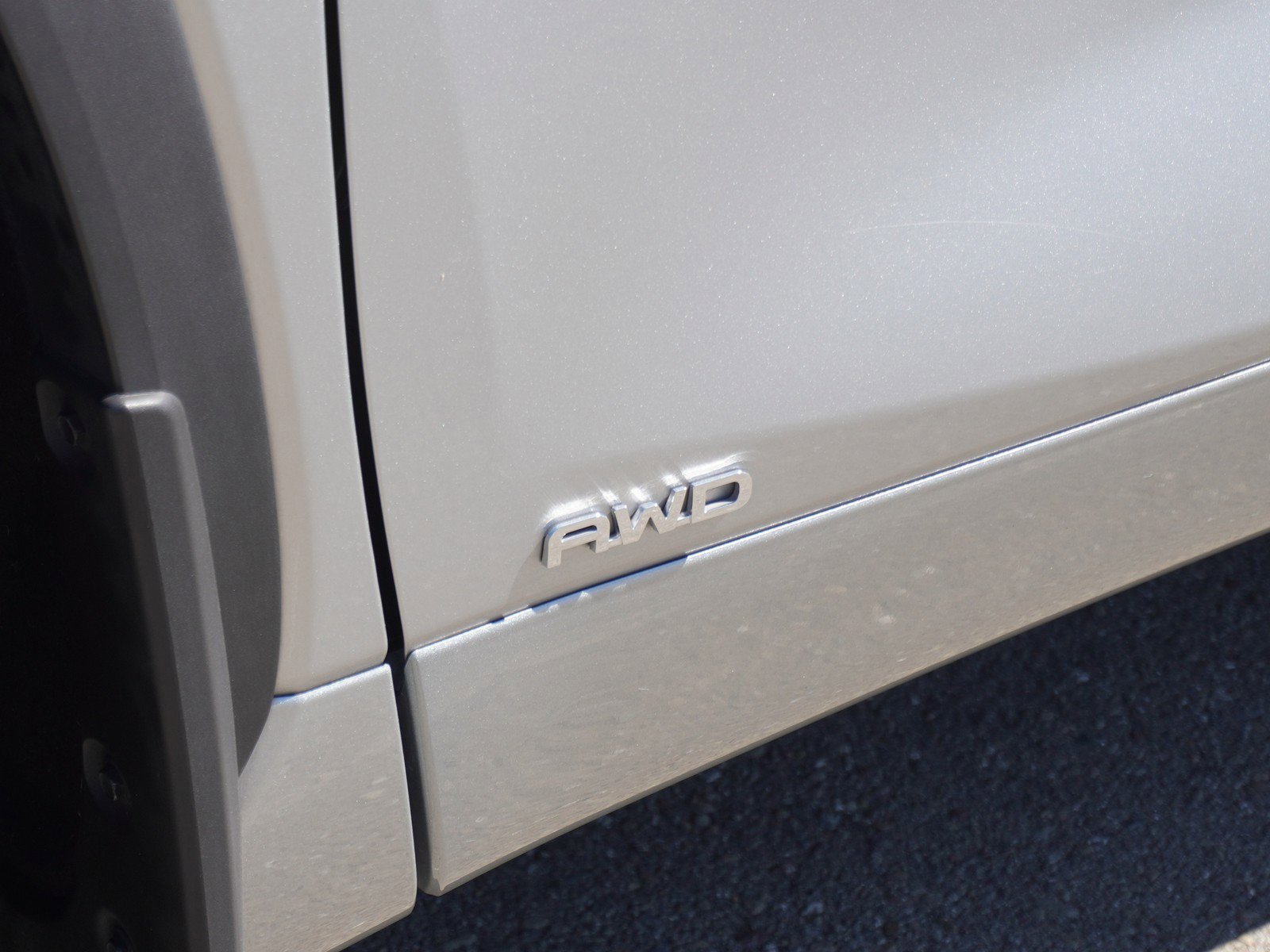 Used 2022 Toyota Highlander XLE image 6