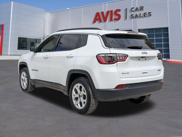 Used 2025 Jeep Compass Latitude w/ Sun & Sound Group image 9