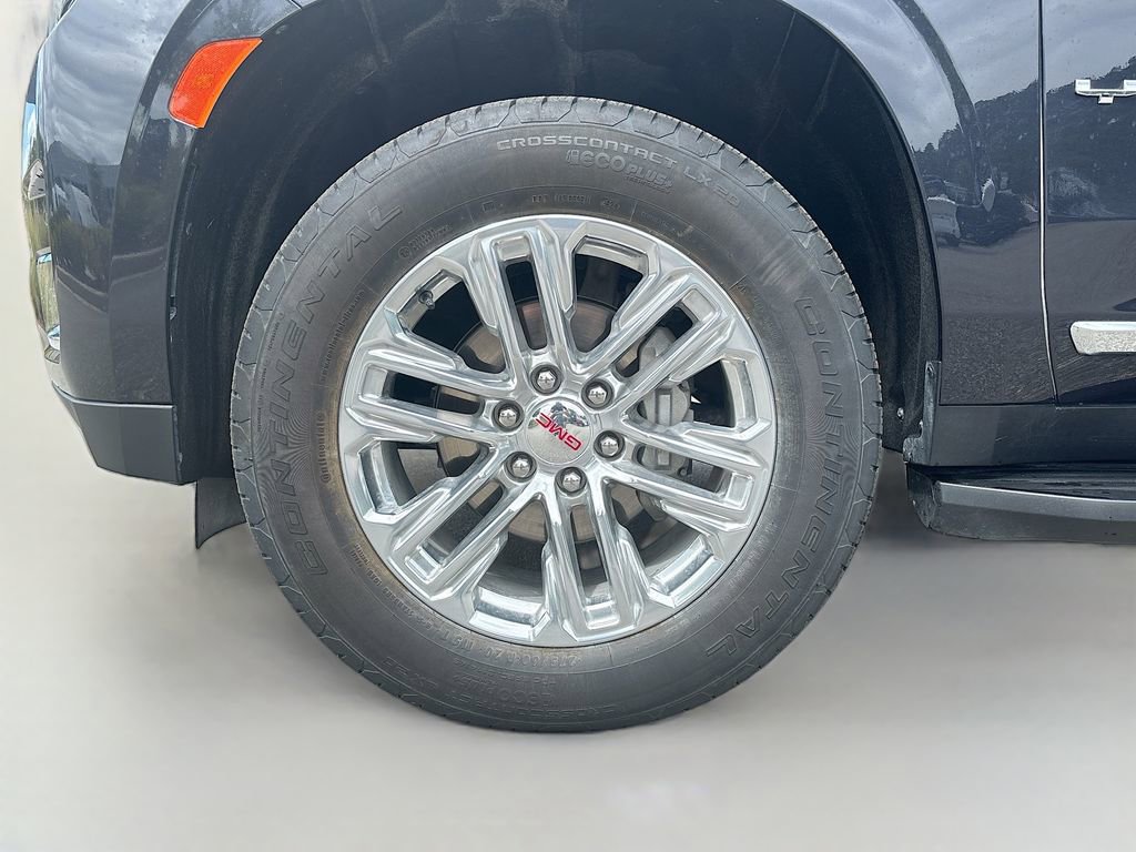 Used 2024 GMC Yukon XL SLT w/ SLT Luxury Package RWD image 10