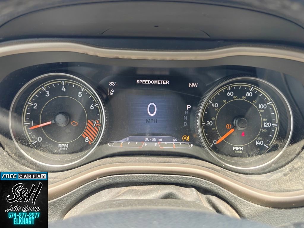 Used 2015 Jeep Cherokee Limited w/ Luxury Group AWD/4WD image 23