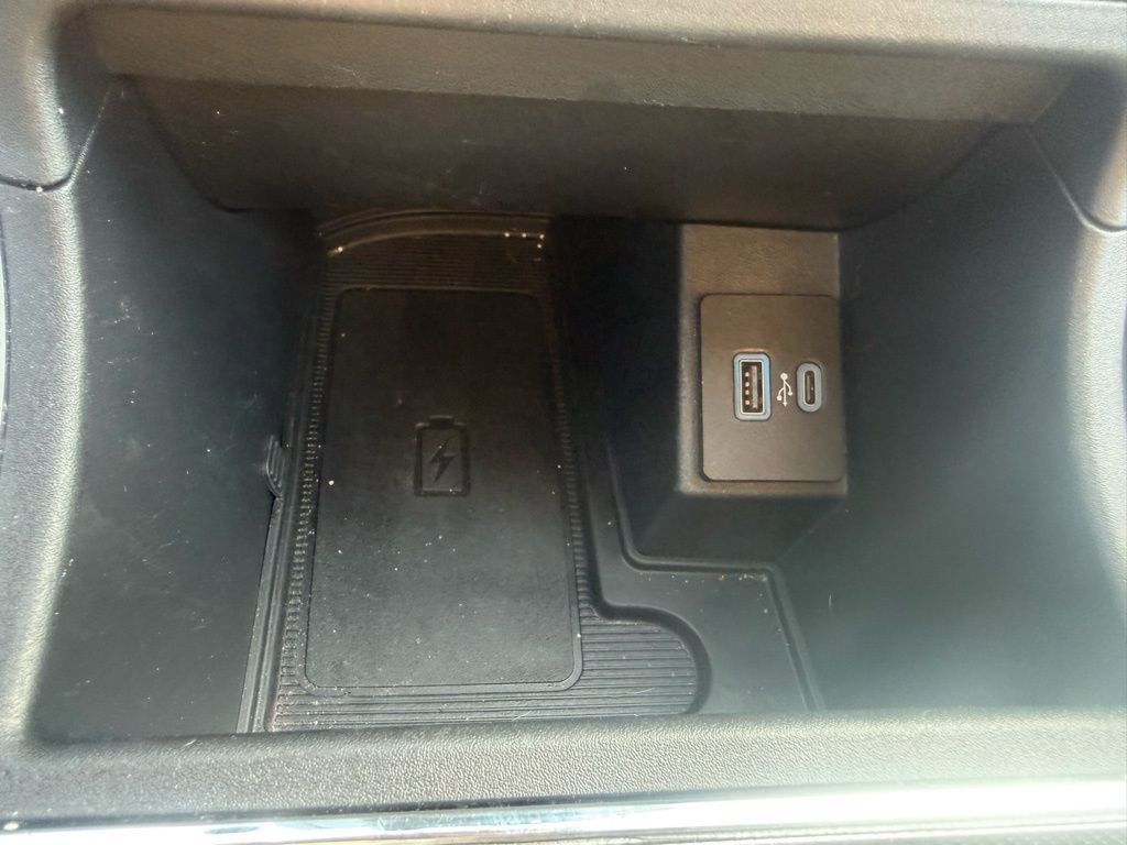 Used 2022 Ford Edge ST w/ Equipment Group 401A image 42