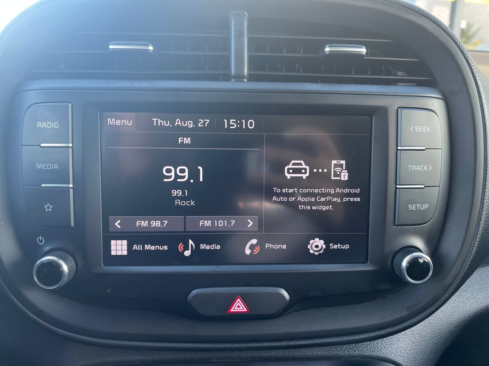 Used 2025 Kia Soul LX w/ LX Technology Package FWD image 19