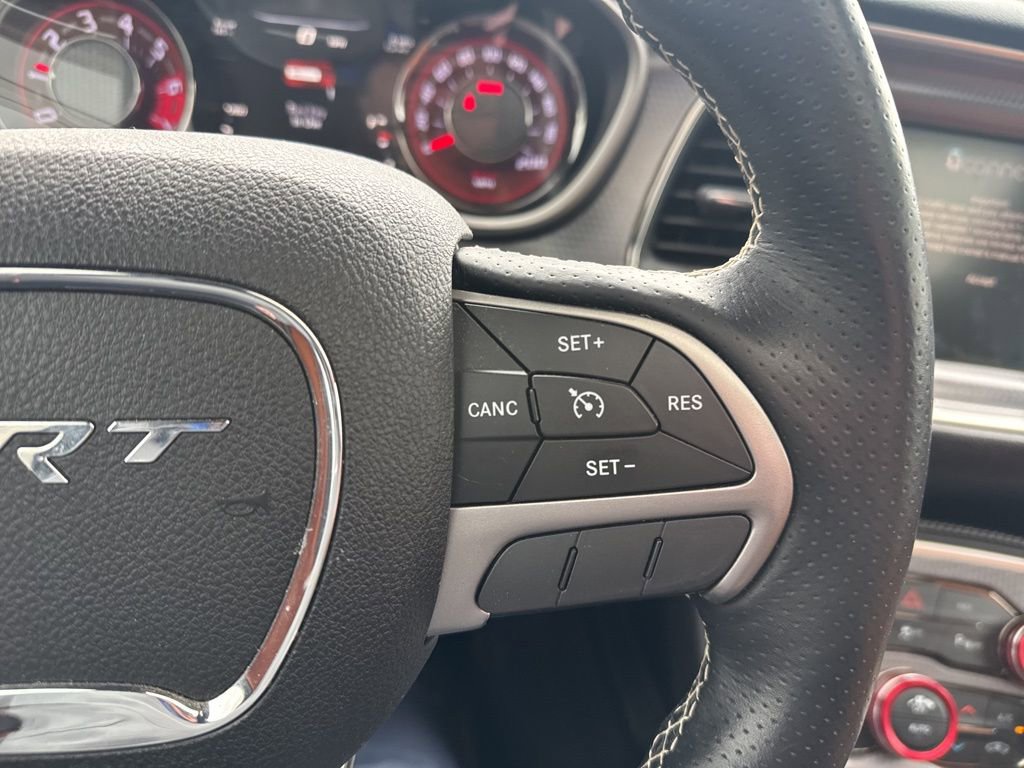 Used 2016 Dodge Challenger SRT Hellcat image 10