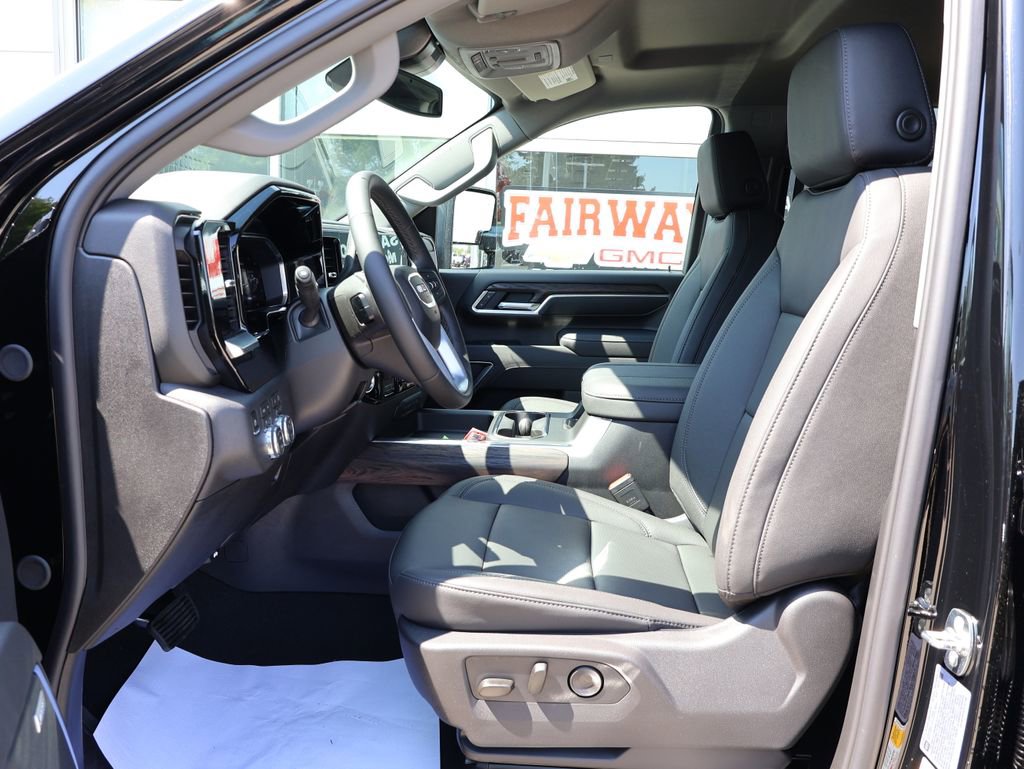 New 2026 GMC Sierra 3500 SLT w/ SLT Convenience Package AWD/4WD image 15
