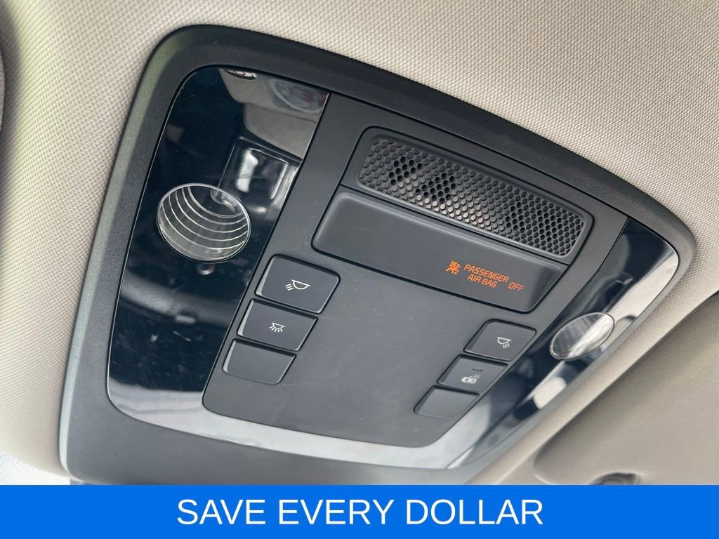Used 2023 Kia Carnival LX FWD image 22
