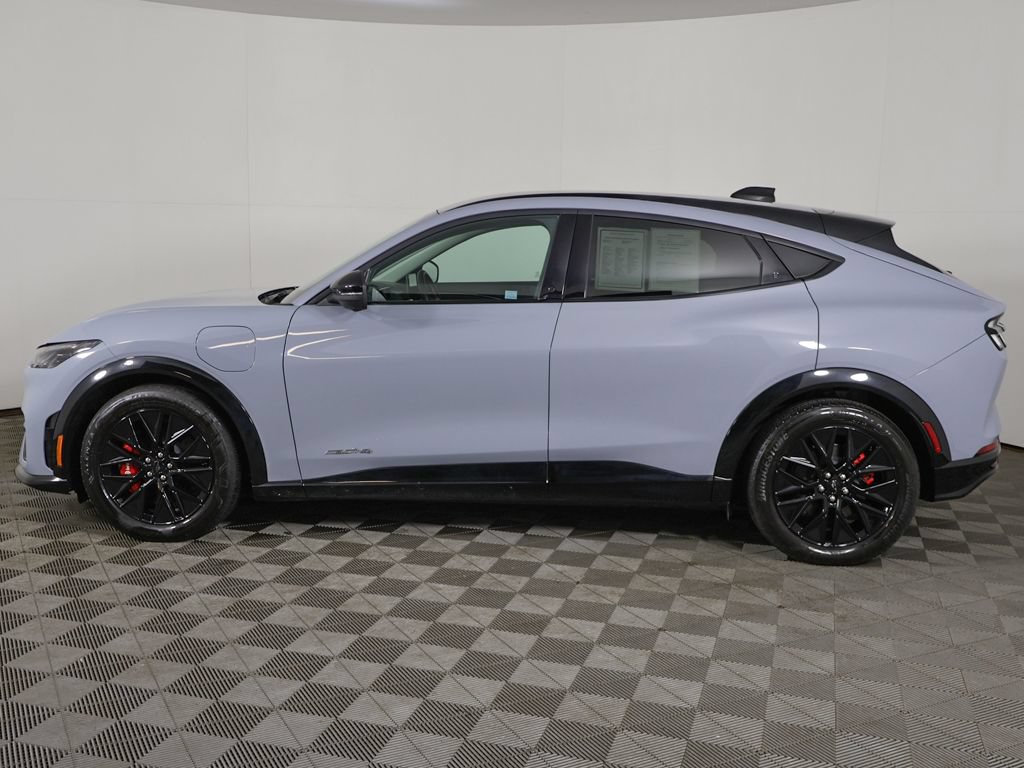 Used 2025 Ford Mustang Mach-E Premium w/ Sport Appearance Package AWD/4WD image 18