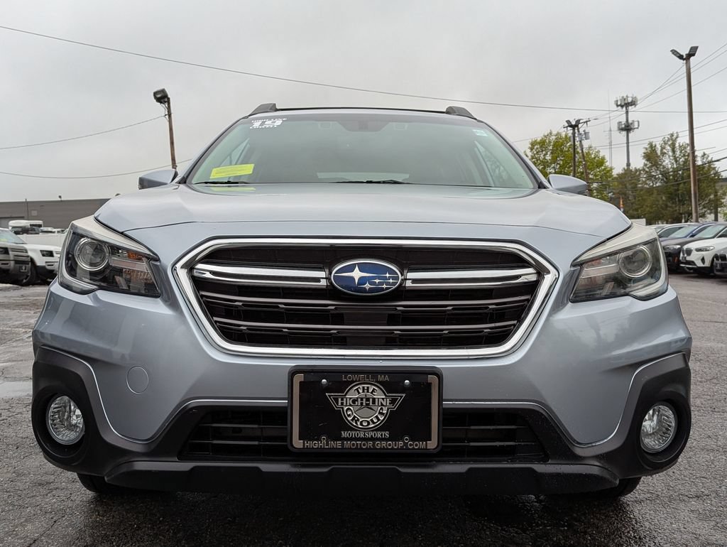 Used 2019 Subaru Outback 3.6R Limited AWD/4WD image 4