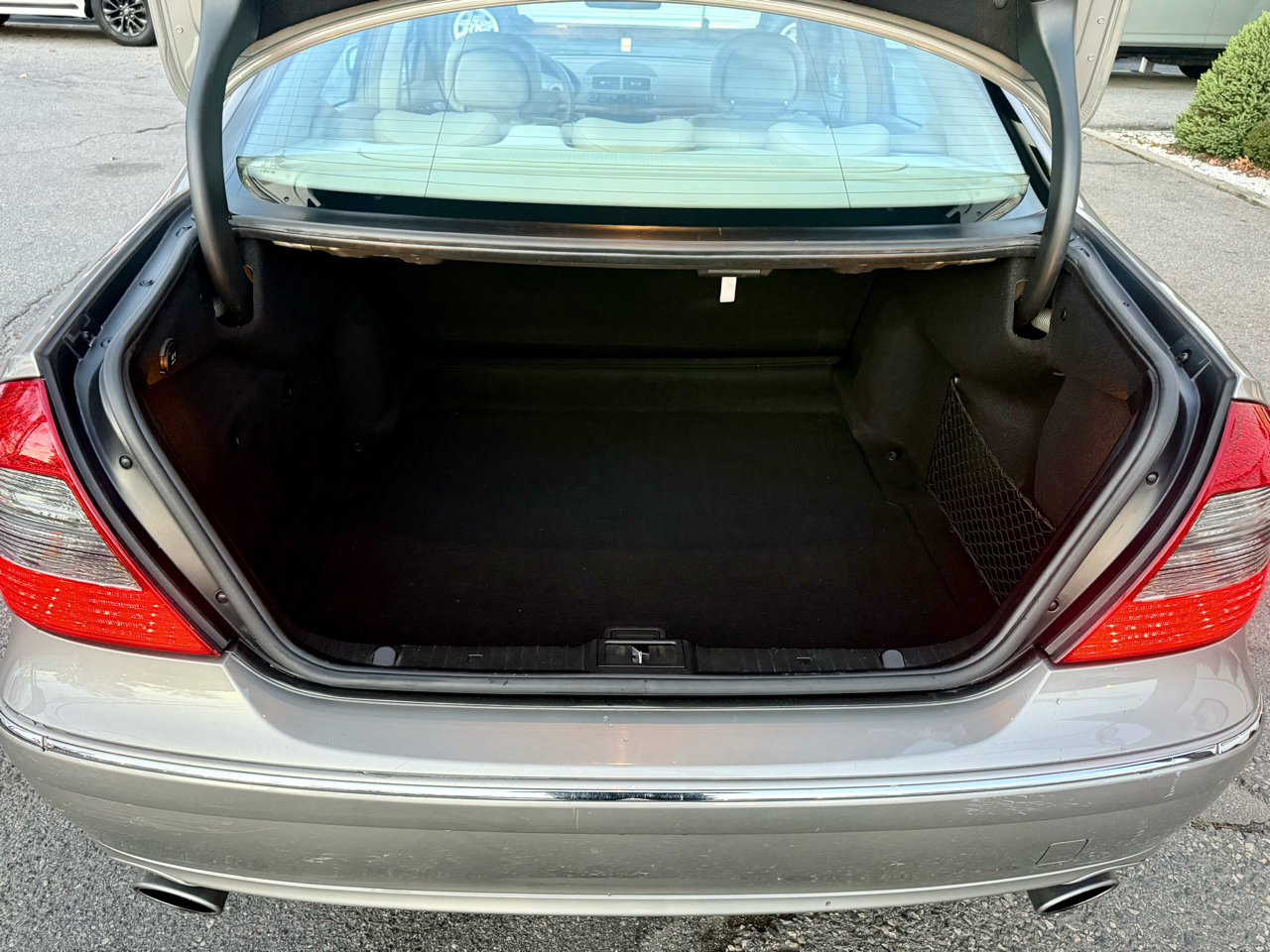 Used 2008 Mercedes-Benz E 350 Luxury image 21