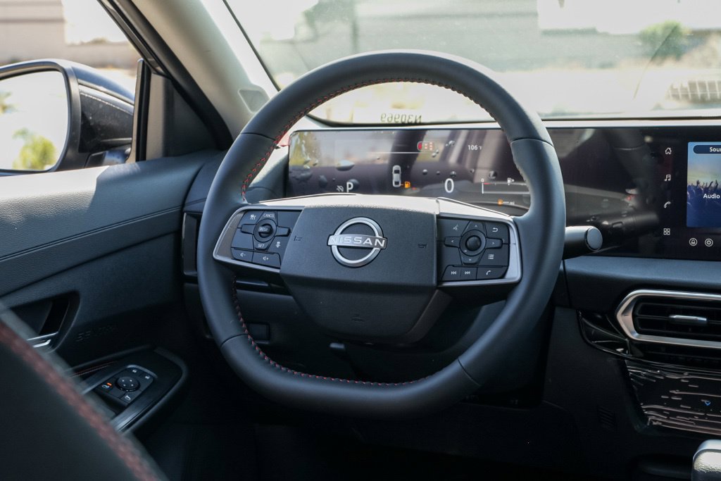 New 2027 Nissan Sentra SR w/ Floor Mat Package FWD image 25