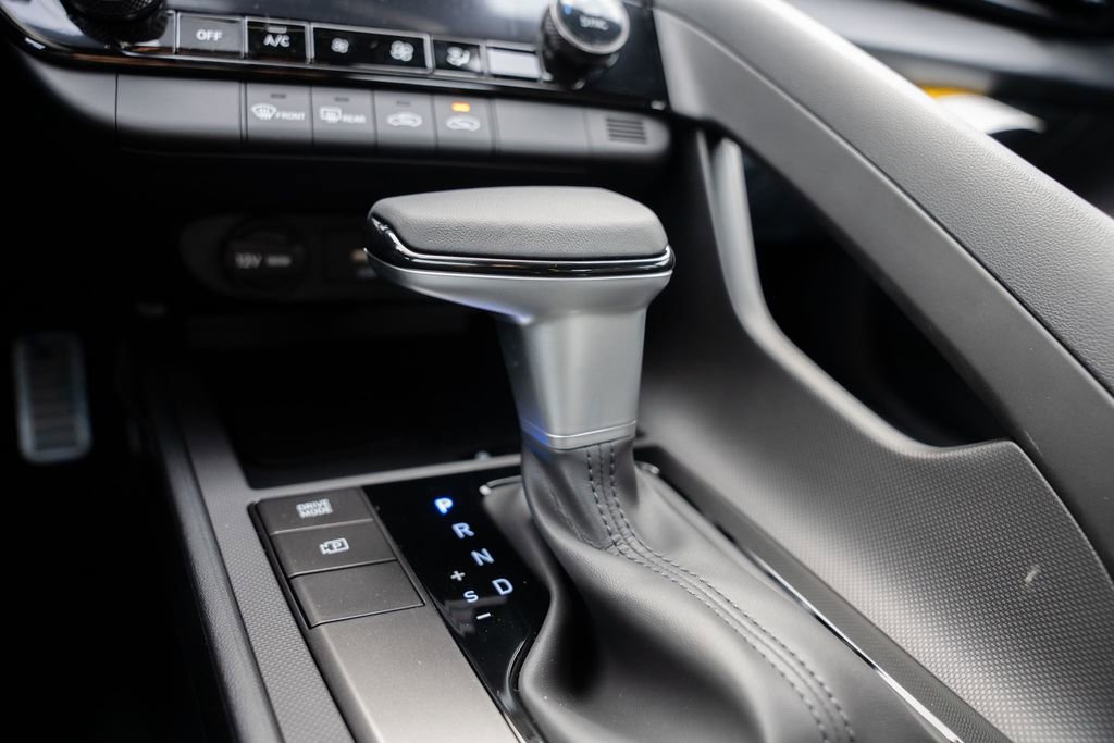 New 2025 Hyundai Elantra Sport image 24
