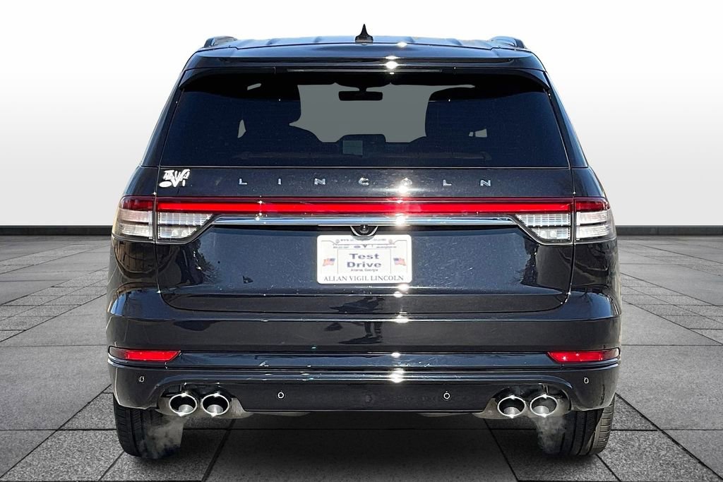 Used 2024 Lincoln Aviator Reserve w/ Equipment Group 201A image 4