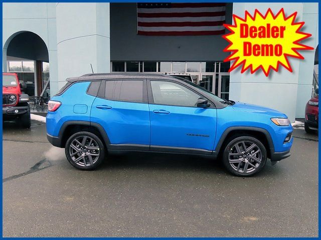 New 2026 Jeep Compass Limited AWD/4WD image 1