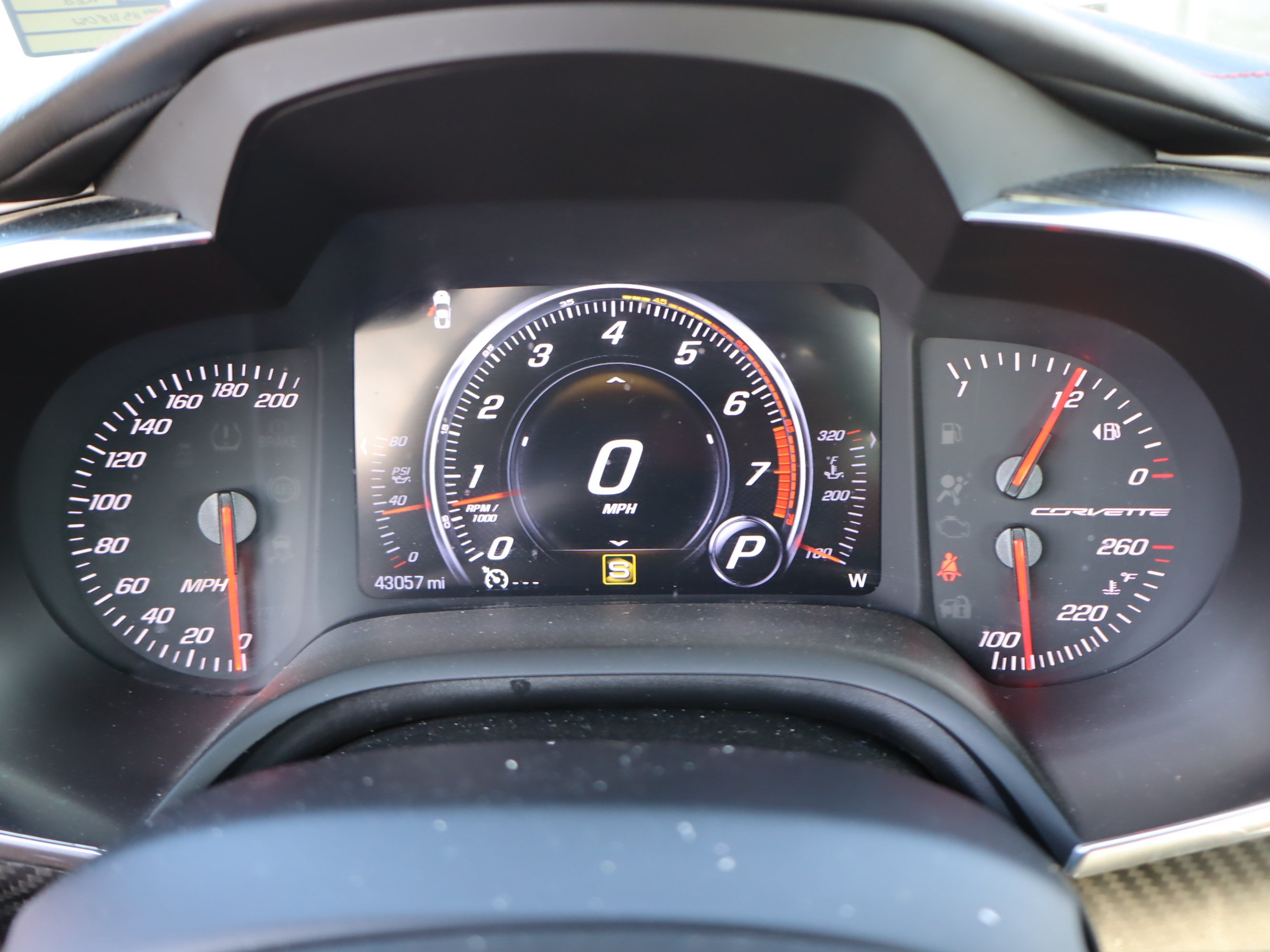 Used 2017 Chevrolet Corvette Stingray Coupe RWD image 22