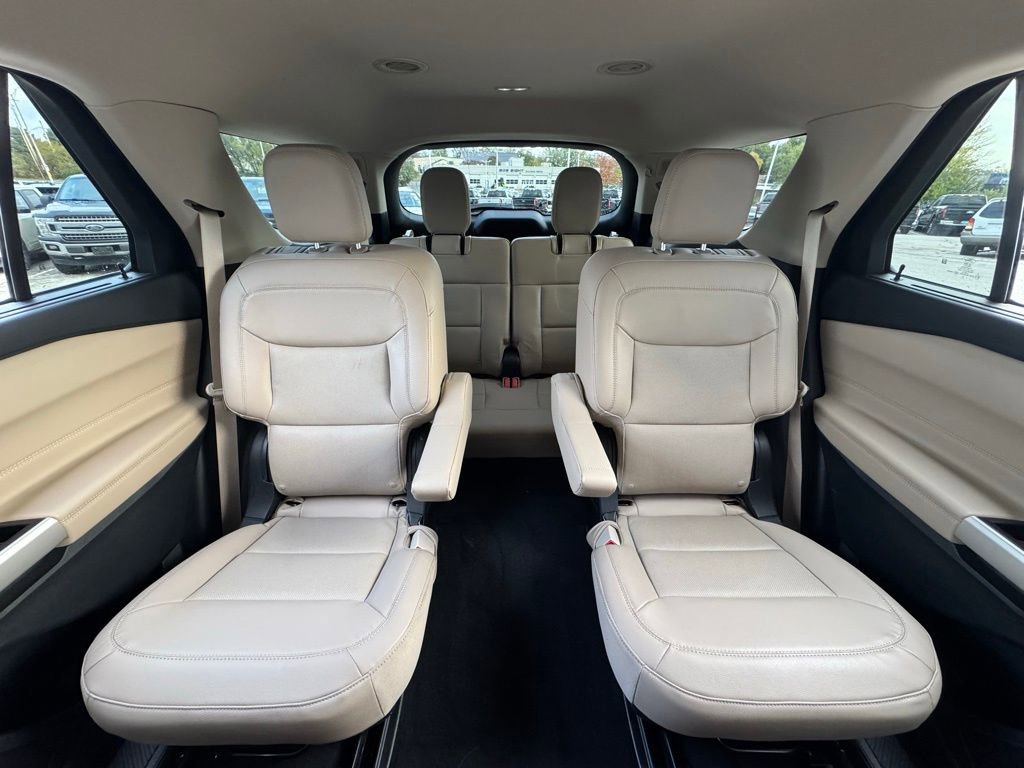 Used 2022 Ford Explorer Limited w/ Equipment Group 301A image 26