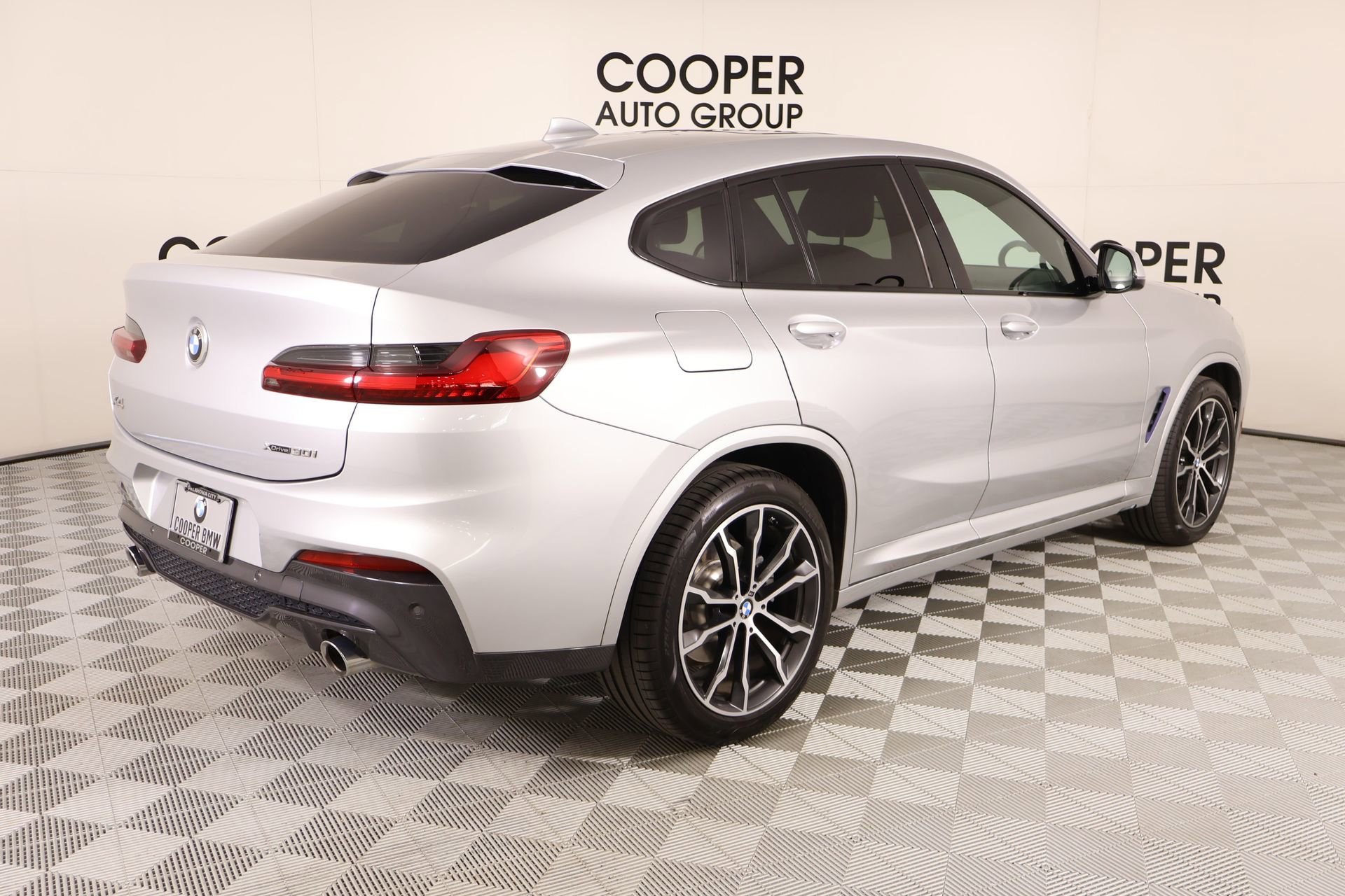 Used 2019 BMW X4 xDrive30i w/ M Sport Package 2 image 22