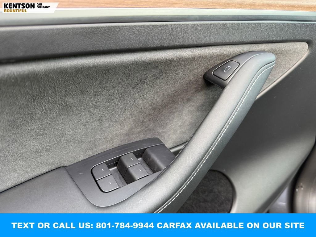 Used 2023 Tesla Model Y Long Range image 18