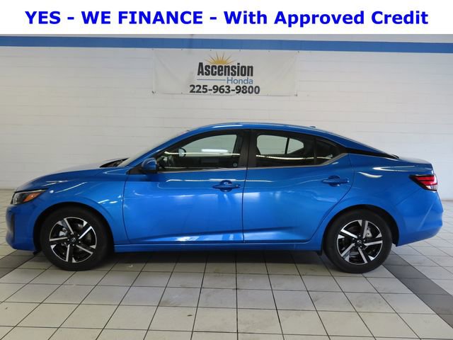 Used 2025 Nissan Sentra SV FWD image 3