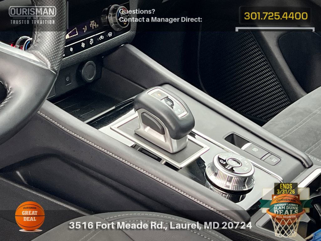 Used 2023 Mitsubishi Outlander SE image 16