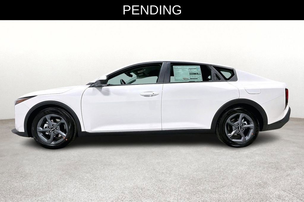 New 2025 Kia K4 FWD image 7