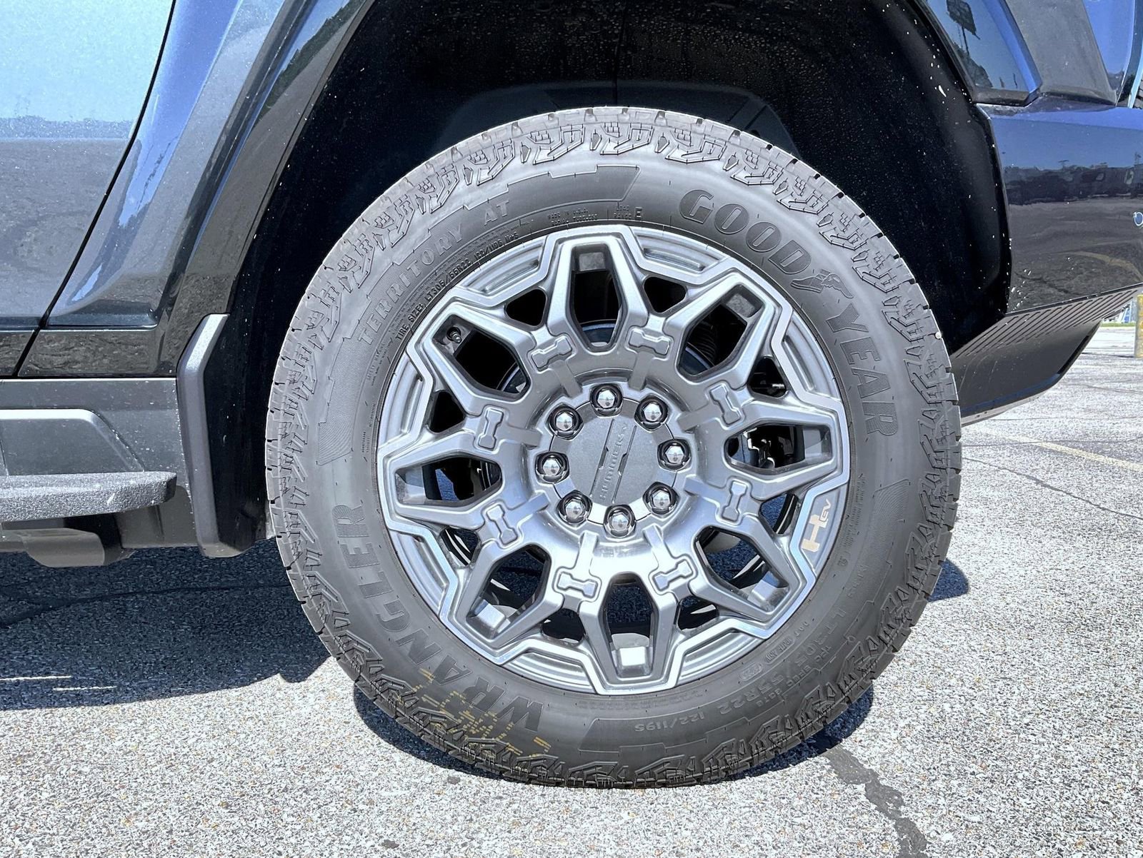 New 2026 GMC Hummer EV SUV image 22