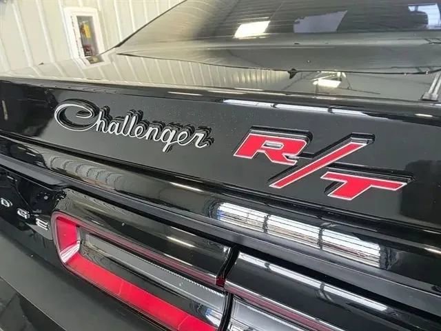 Used 2015 Dodge Challenger R/T w/ Quick Order Package 28B R/T image 29