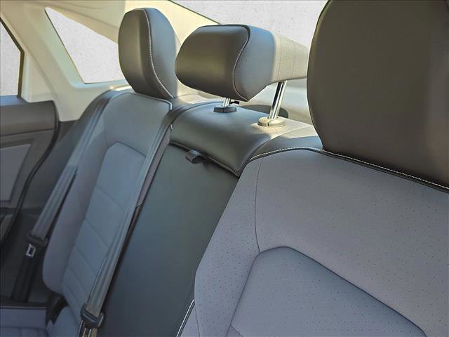 New 2026 Volkswagen Jetta SE image 18