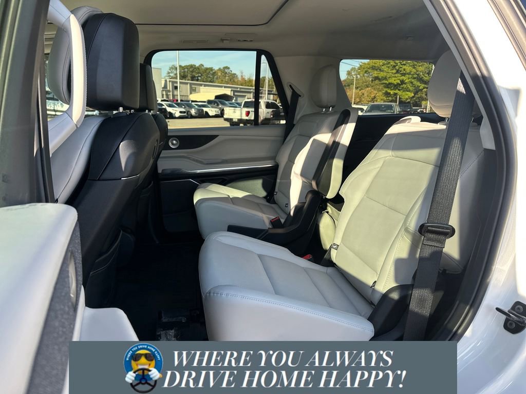 New 2025 Lincoln Navigator Reserve image 23