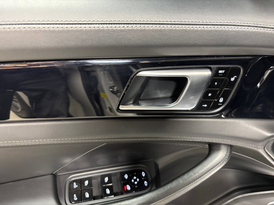 Used 2017 Porsche Panamera 4S w/ Sport Package image 10