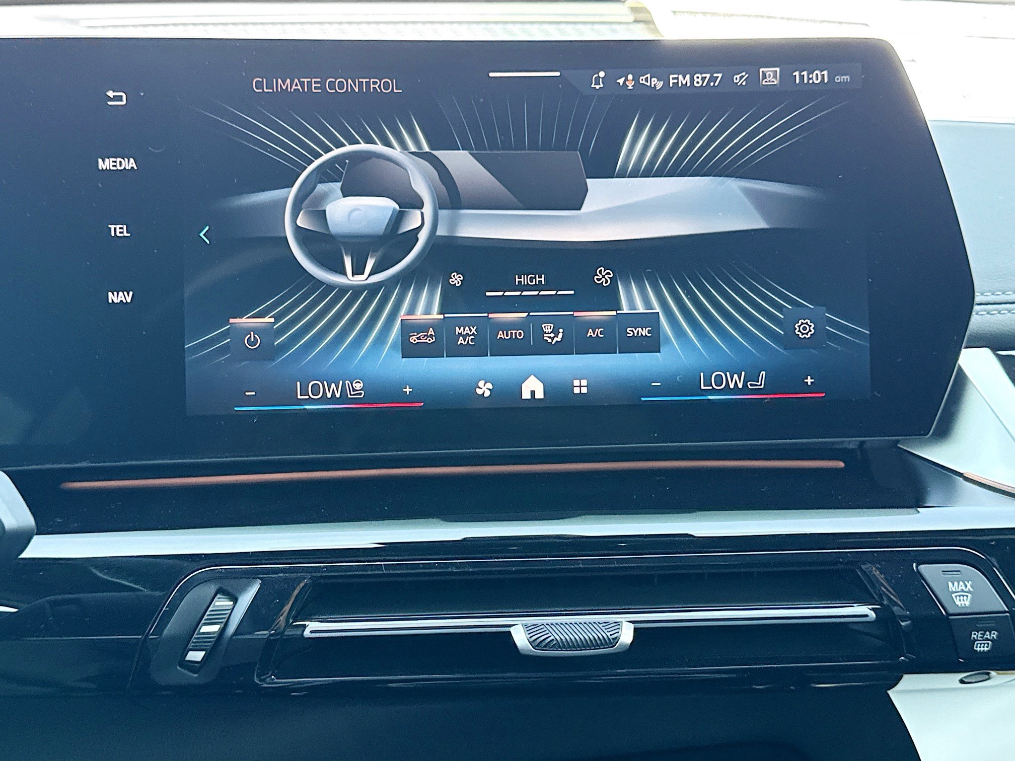 New 2026 BMW X1 xDrive28i w/ Technology Package AWD/4WD image 28