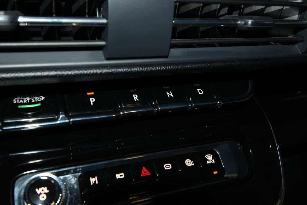 Used 2024 Lincoln Corsair Grand Touring w/ Equipment Group 301A image 17