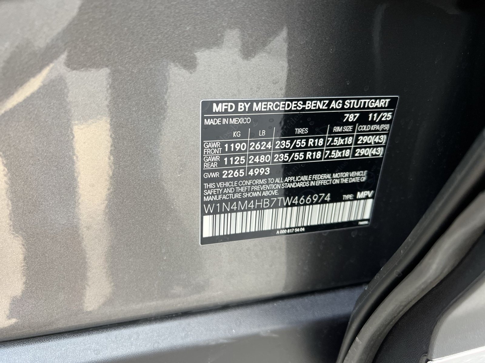 Used 2026 Mercedes-Benz GLB 250 4MATIC image 35