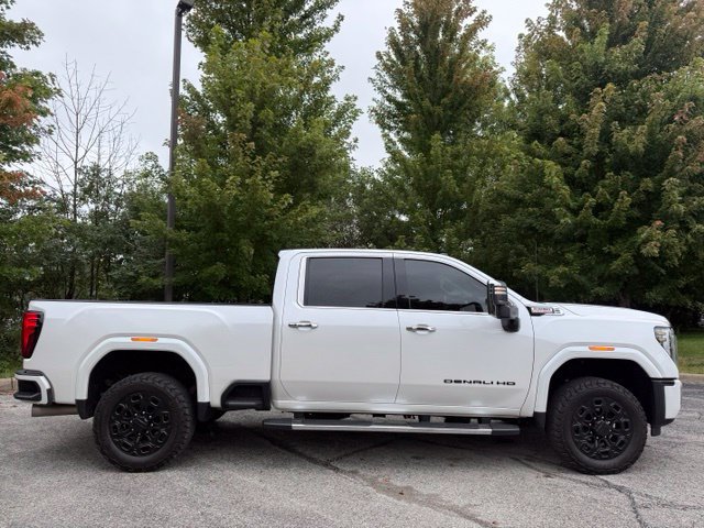 Used 2024 GMC Sierra 2500 Denali w/ Denali Reserve Package AWD/4WD image 2