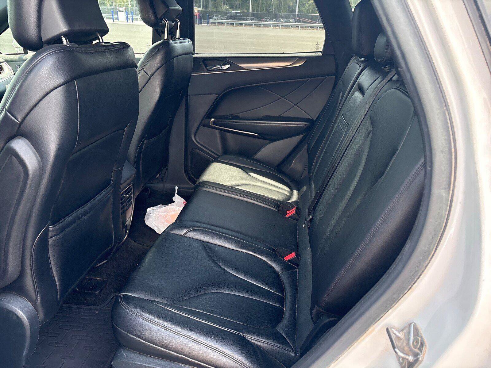 Used 2016 Lincoln MKC Premiere FWD image 7