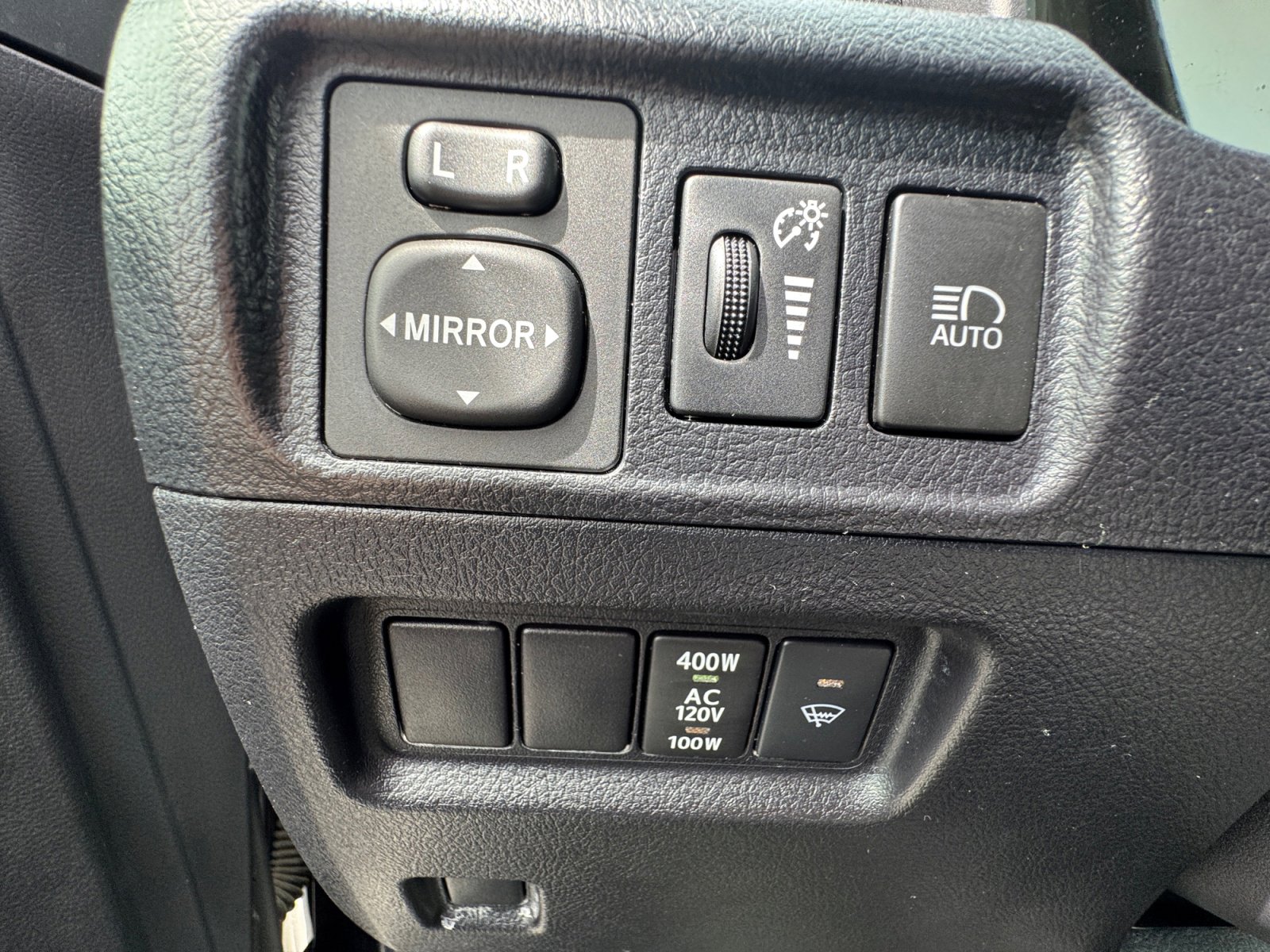 Used 2023 Toyota 4Runner SR5 AWD/4WD image 16