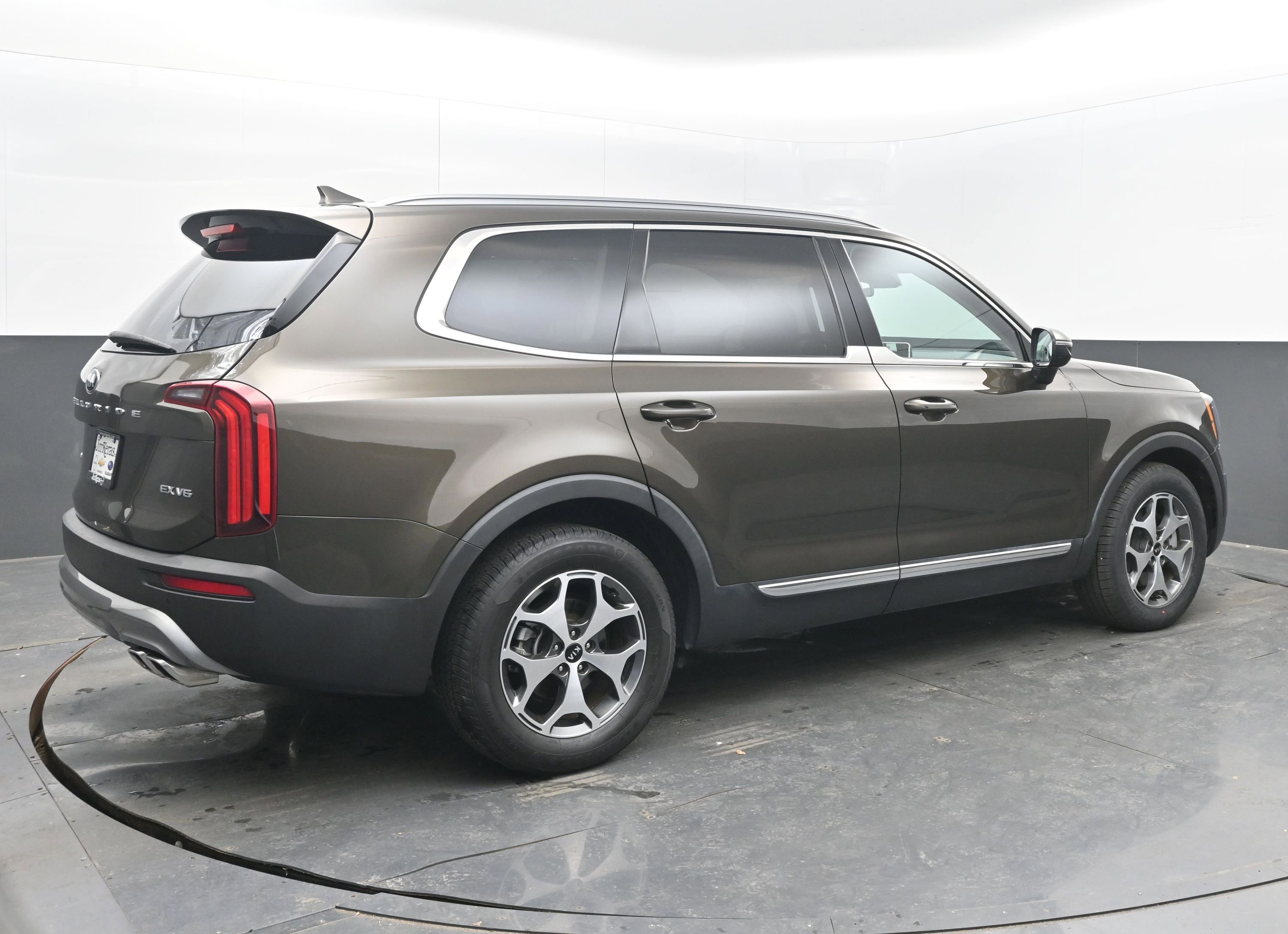 Used 2021 Kia Telluride EX image 7