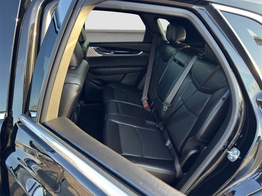 Used 2025 Cadillac XT5 Premium Luxury image 13