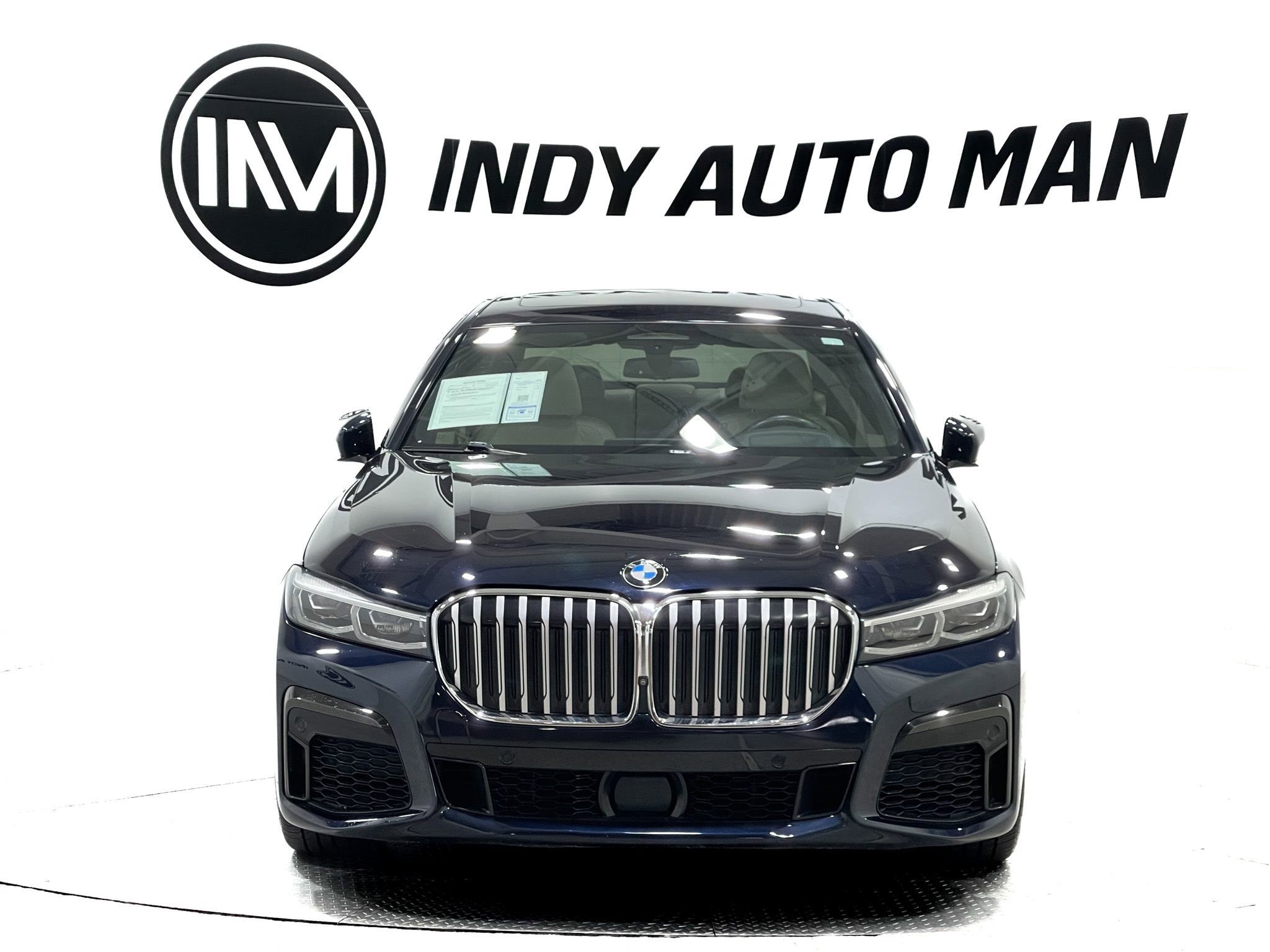 Used 2021 BMW 750i xDrive w/ Executive Package image 9