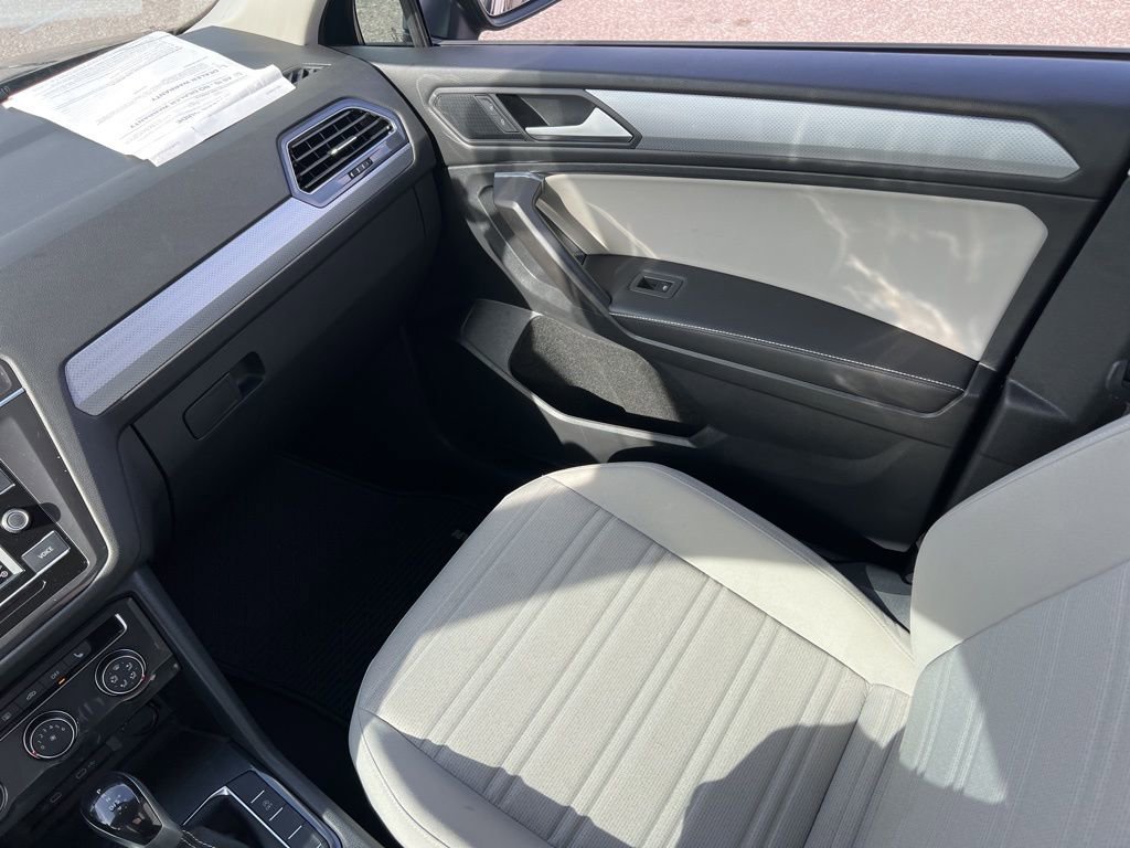 Used 2022 Volkswagen Tiguan S image 26