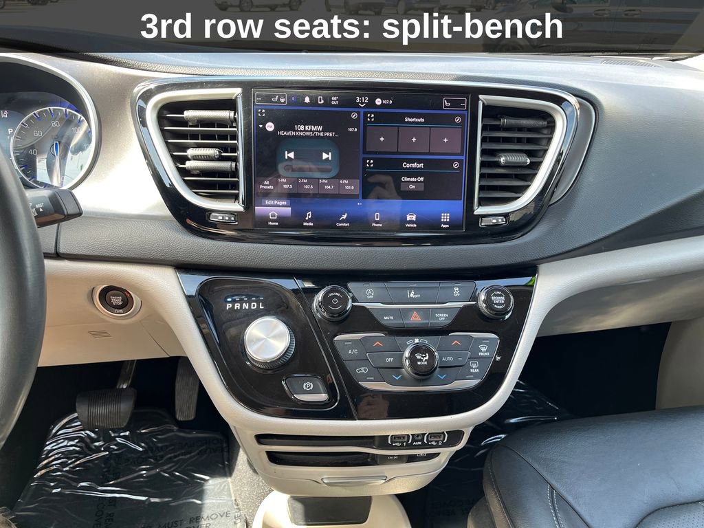 Used 2022 Chrysler Pacifica Touring-L FWD image 25