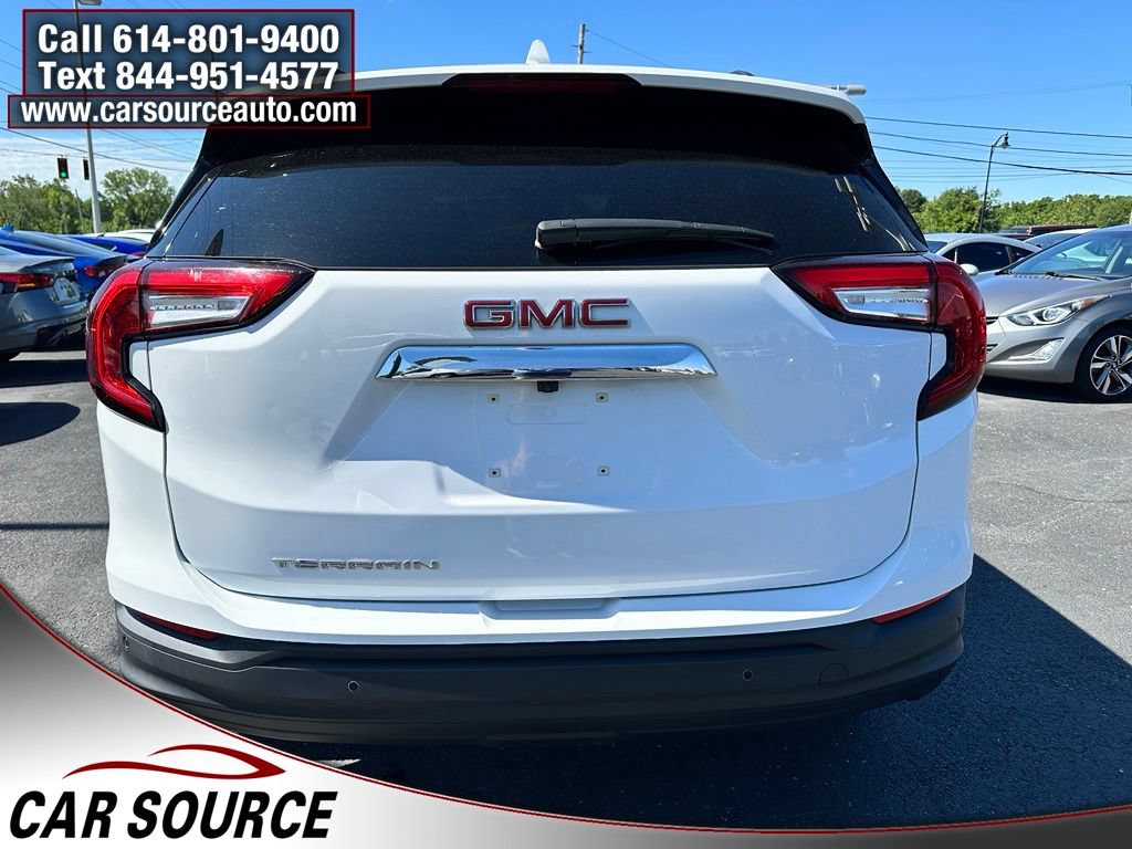 Used 2022 GMC Terrain SLE w/ Driver Convenience Package FWD image 4