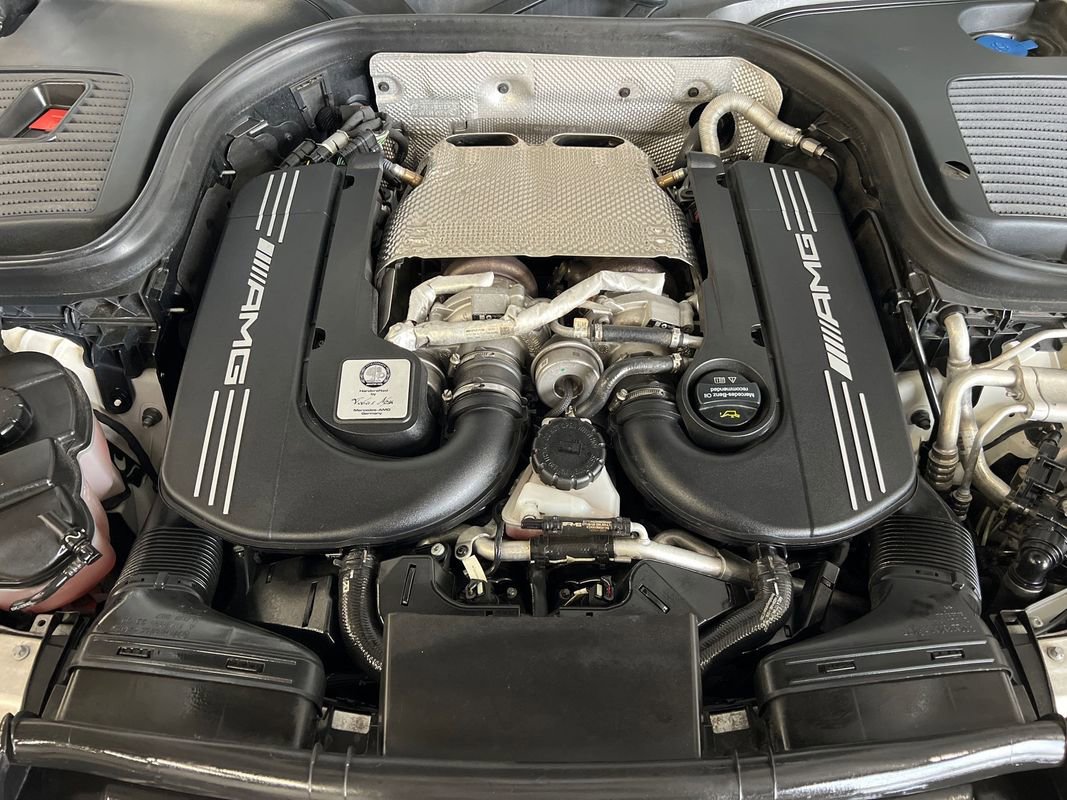 Used 2018 Mercedes-Benz GLC 63 AMG 4MATIC image 10