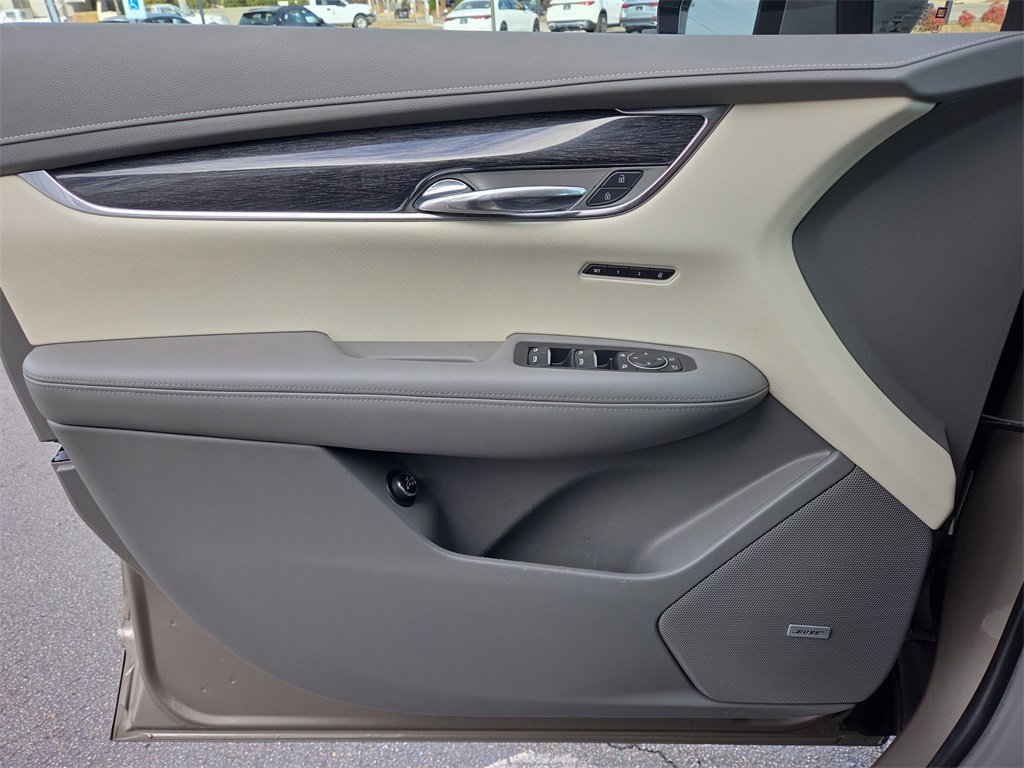 Used 2022 Cadillac XT6 Premium Luxury w/ Technology Package image 20