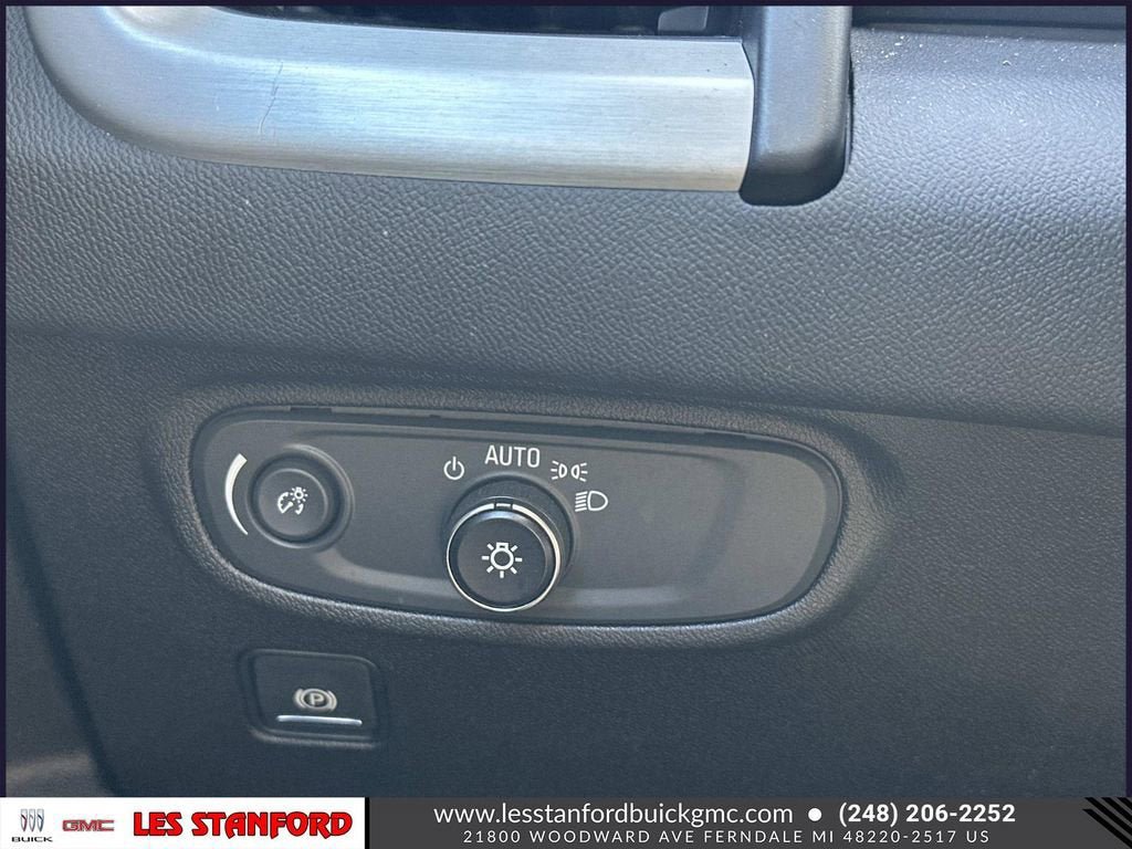 Used 2018 GMC Terrain SLE w/ Driver Convenience Package FWD image 27