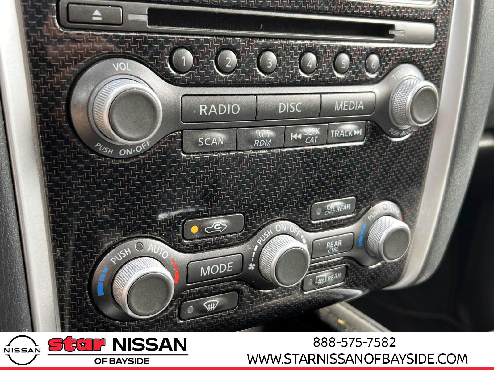 Used 2020 Nissan Pathfinder SL image 30